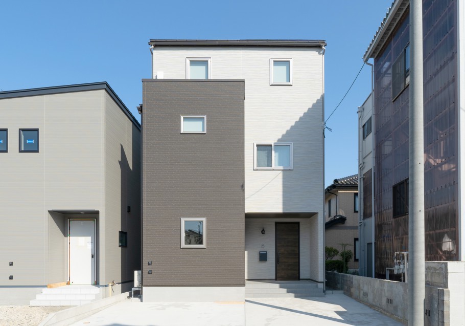 《金沢市笠舞》3階建てモデル