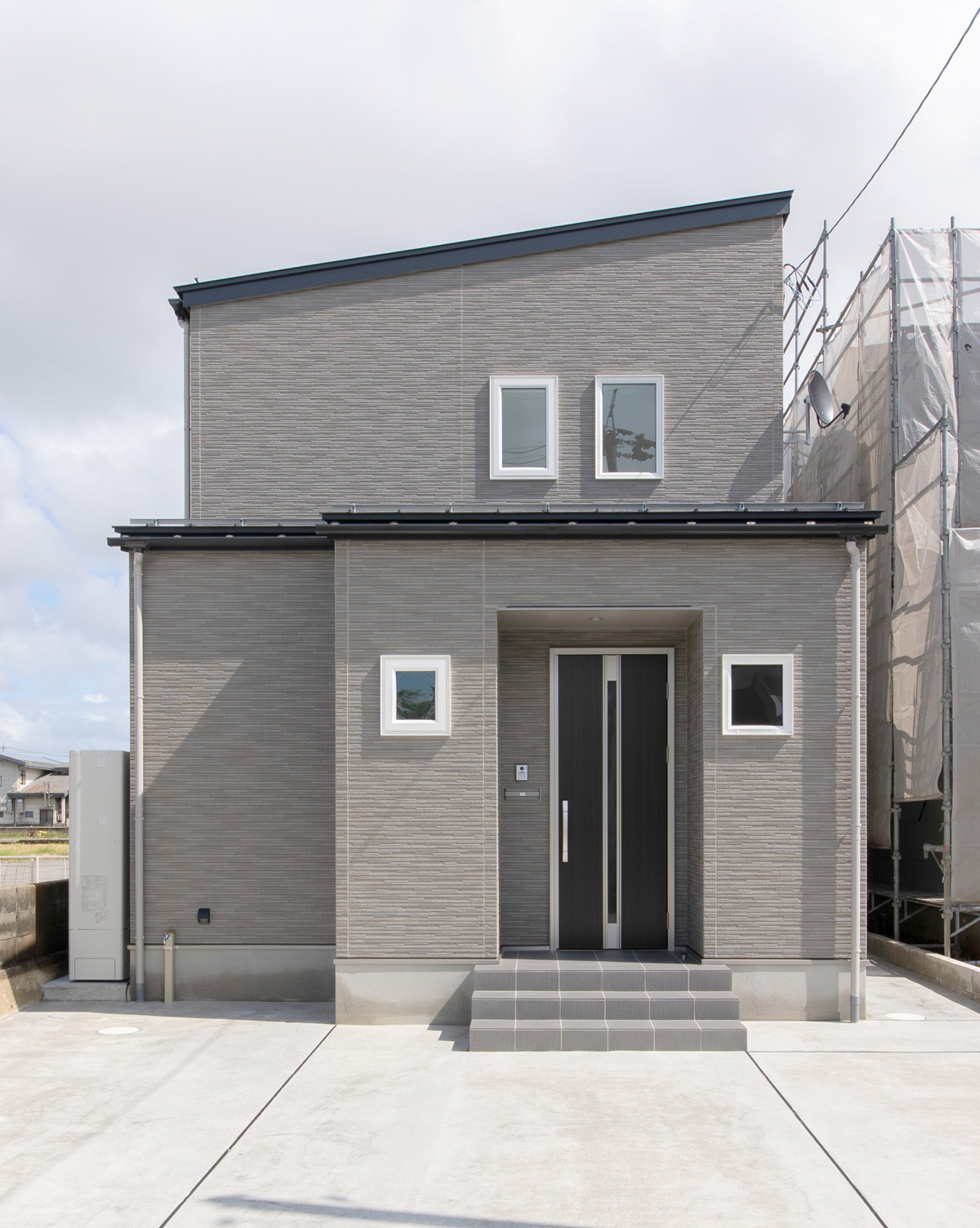 サンルームからまっすぐキッチンへ繋がる家事らく動線のお家