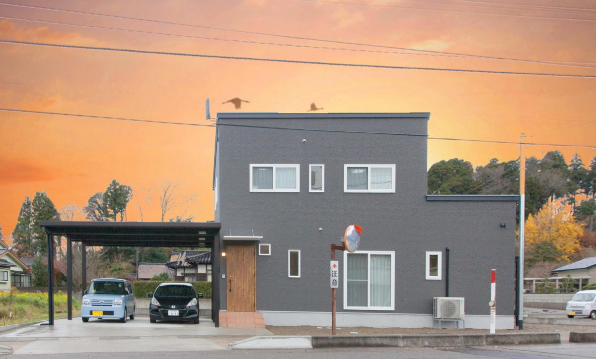 造り付け収納を巧みに取り入れたゆとりのあるコンパクトな家