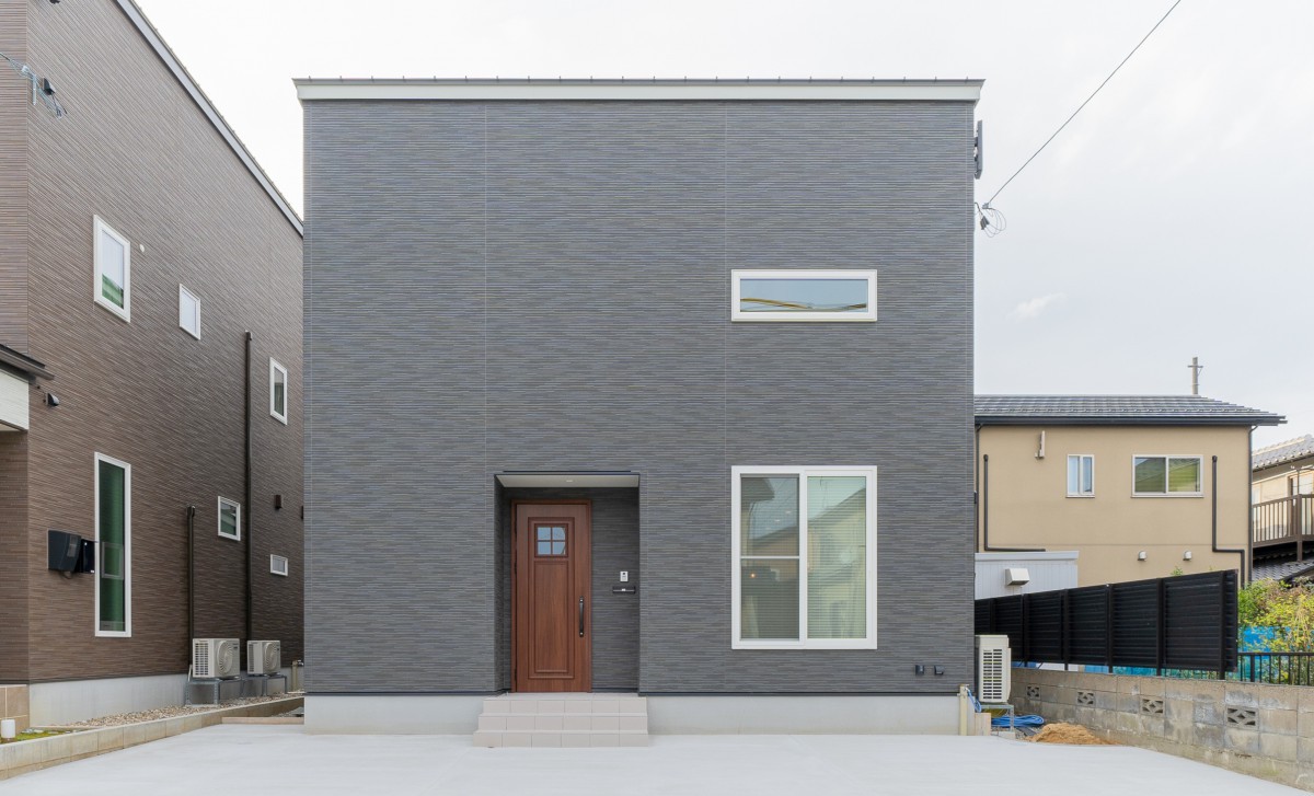 家事動線◎1階の中心にファミリークロークのあるお家