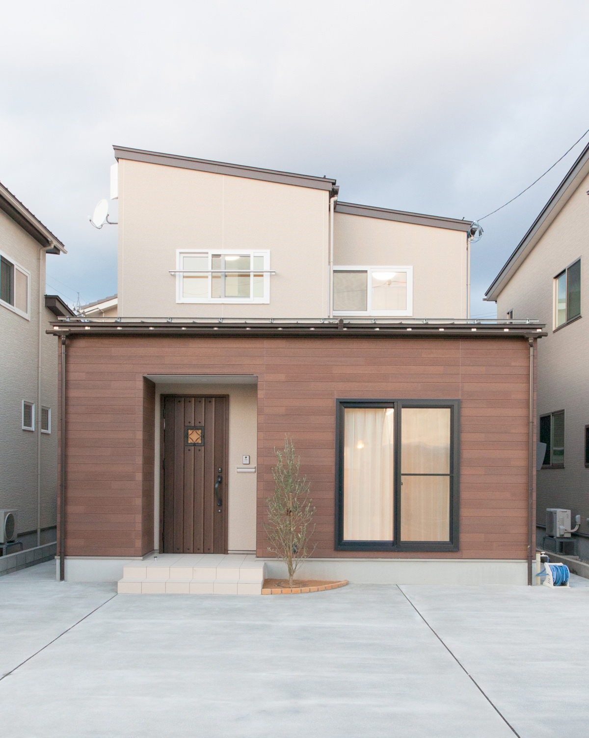 ナチュラルモダンで収納たっぷりな家