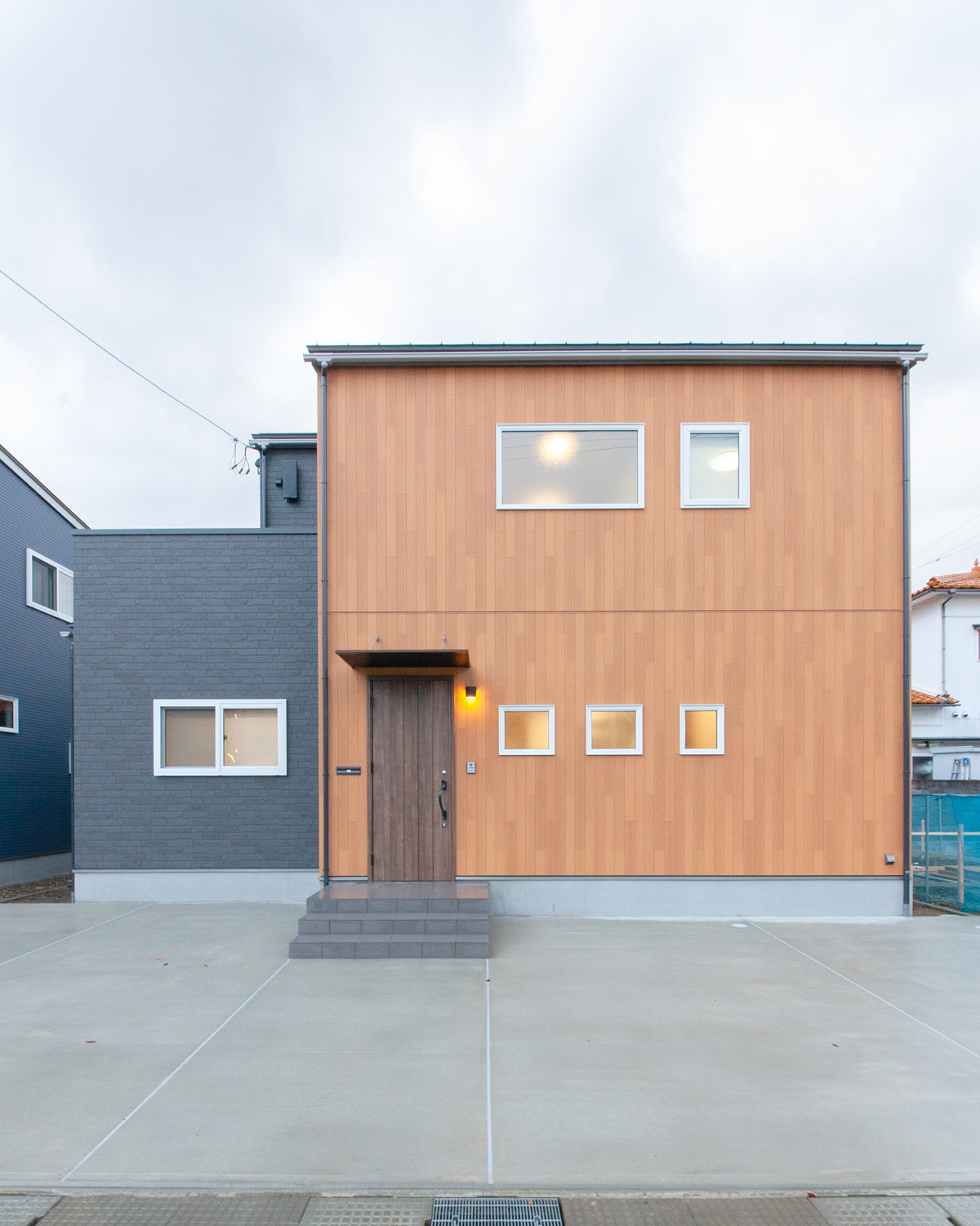 小下がりを設けたデザイン性の詰まった家