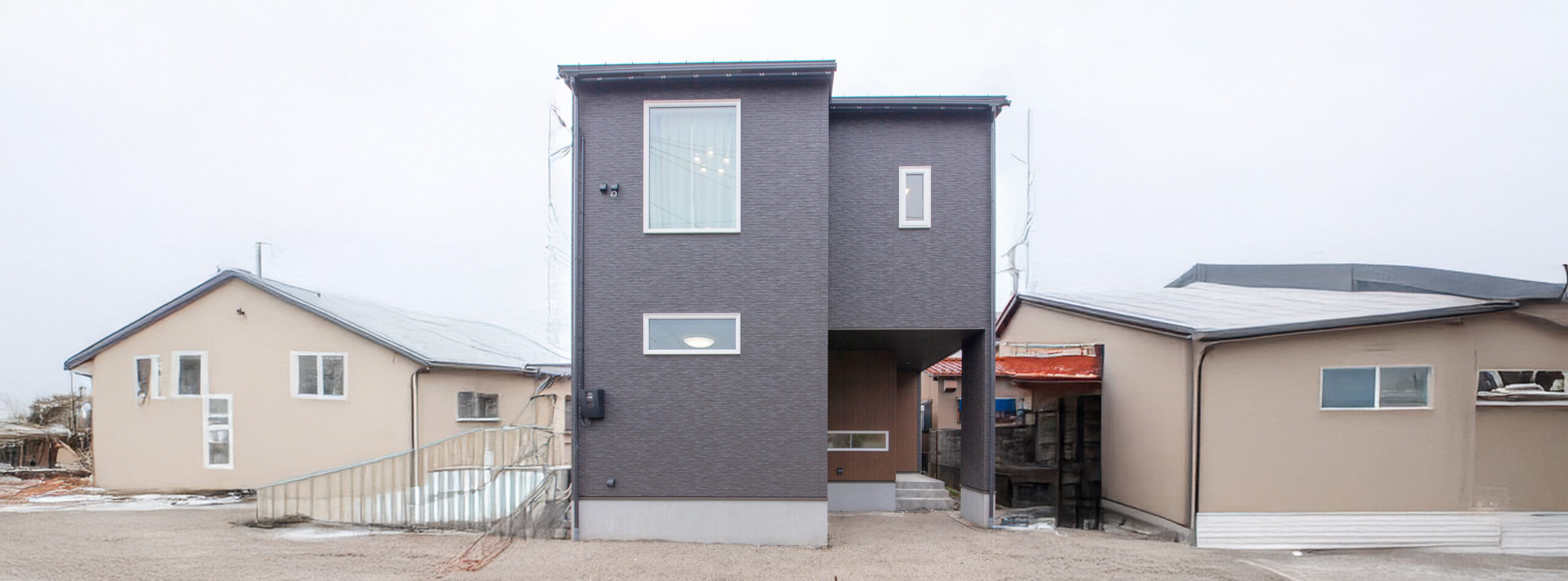 ご家族3人とペットのカメさんで暮らす明るいお家