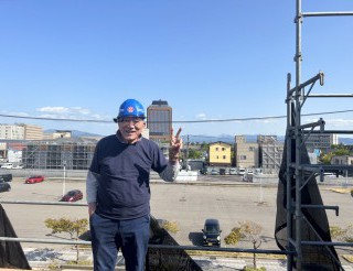 今日も笑顔と元気と明るさで頑張っていこう!!]