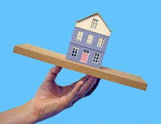 【耐震コラムvol.2】地震に備える建築の新たなステップ: 耐震と制振